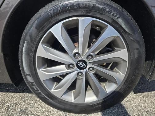 Bronze 2016 Hyundai SONATA Sport