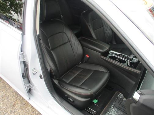 2023 Nissan Altima 2.0 SR Sedan