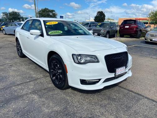 2022 Chrysler 300 Touring