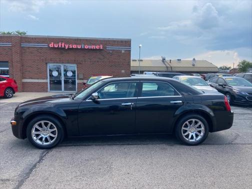 2005 Chrysler 300C Base
