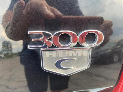 2005 Chrysler 300C Base