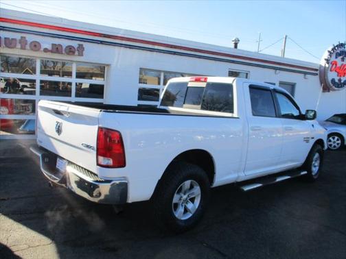 2019 RAM 1500 SLT