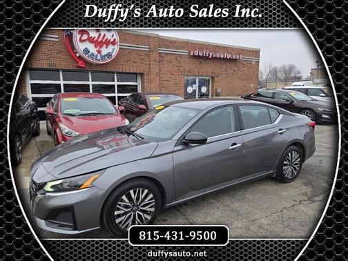 2025 Nissan Altima SV FWD