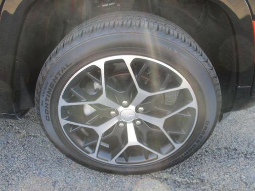 2023 Jeep Grand Cherokee Summit