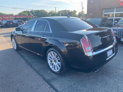 2011 Chrysler 300 Limited