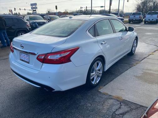 2017 Nissan Altima 3.5 SL