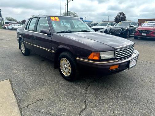 1993 Plymouth Acclaim 4dr Sedan