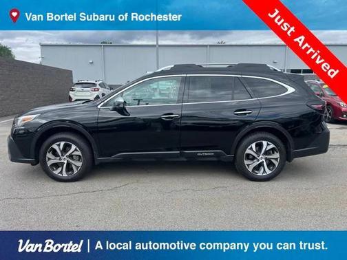 2022 Subaru Outback Touring