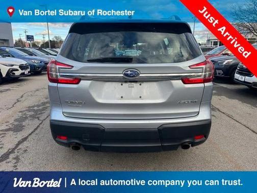 2023 Subaru Ascent Base 8-Passenger