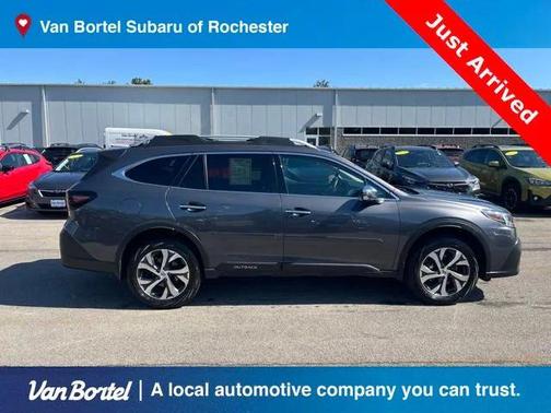 2022 Subaru Outback Touring