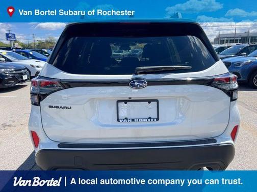 Crystal White Pearl 2025 Subaru Forester Premium