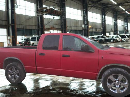 Red 2004 Dodge Ram 1500 SLT Quad Cab