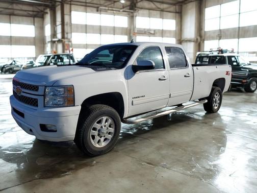 Summit White 2014 Chevrolet Silverado 2500 LT