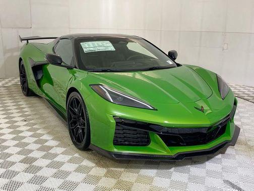 Roswell Green Metallic 2026 Chevrolet Corvette Z06