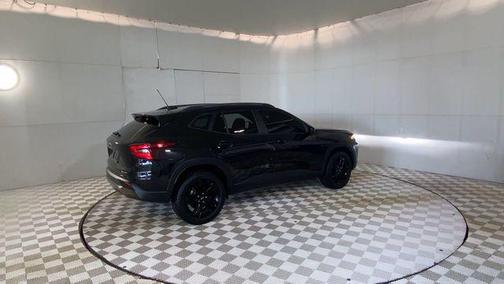 Mosaic Black Metallic 2026 Chevrolet Trax FWD ACTIV
