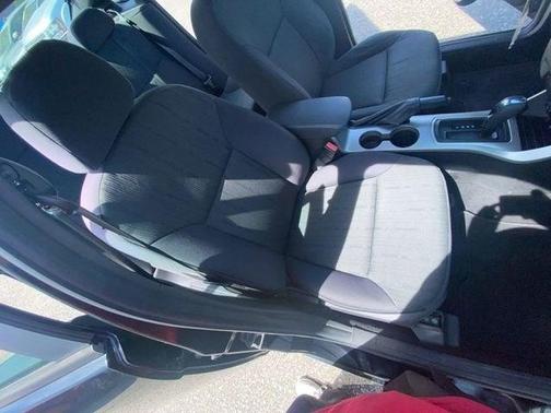 BLACK 2011 Ford Focus SE
