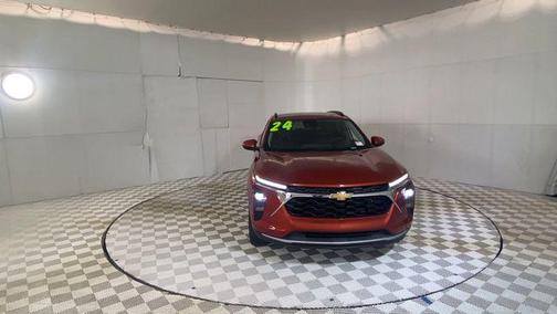 Cayenne Orange Metallic 2024 Chevrolet Trax LT