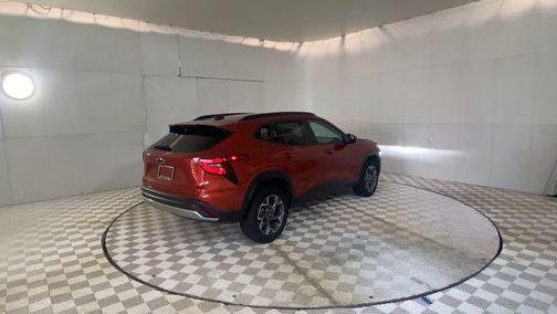 Cayenne Orange Metallic 2024 Chevrolet Trax LT
