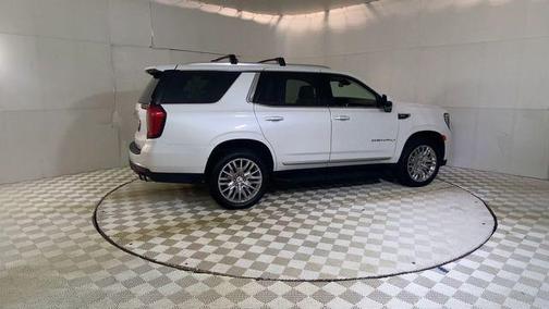 White Frost Tricoat 2024 GMC Yukon Denali