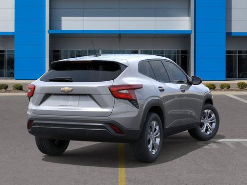 Sterling Gray Metallic 2026 Chevrolet Trax LS