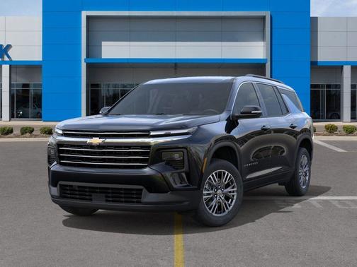 Mosaic Black Metallic 2026 Chevrolet Traverse LT