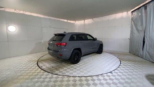 2022 Jeep Grand Cherokee Laredo