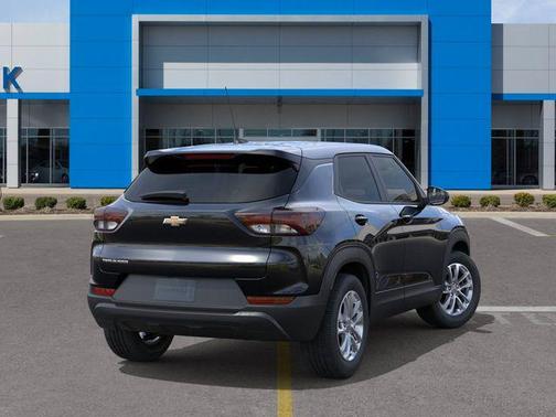 Mosaic Black Metallic 2026 Chevrolet Trailblazer LS