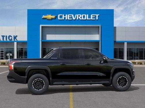 Magnus Gray Matte Metallic 2026 Chevrolet Silverado EV Trail Boss