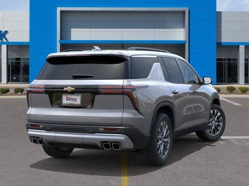 Sterling Gray Metallic 2026 Chevrolet Traverse LT
