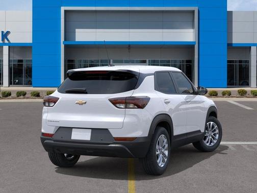 Summit White 2026 Chevrolet Trailblazer LS