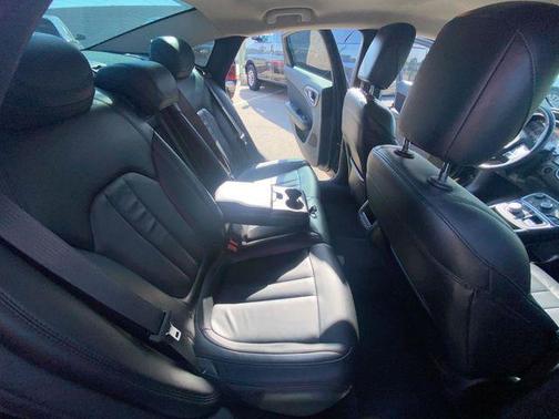 Black Clearcoat 2015 Chrysler 200 Limited