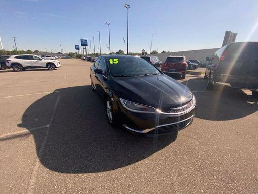 Black Clearcoat 2015 Chrysler 200 Limited