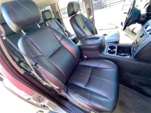 Sheer Silver Metallic 2011 Chevrolet Tahoe LT