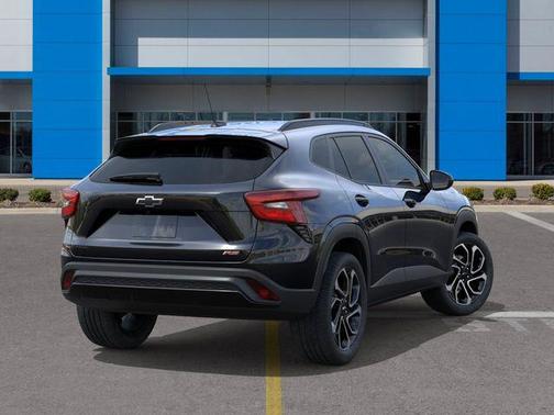 Mosaic Black Metallic 2026 Chevrolet Trax FWD 2RS
