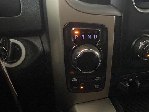 Granite Crystal Metallic Clearcoat 2014 RAM 1500 Big Horn