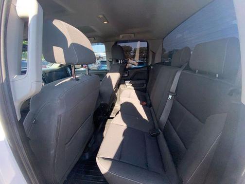 Summit White 2018 Chevrolet Silverado 1500 2LT