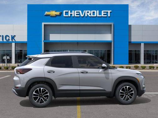 Sterling Gray Metallic 2026 Chevrolet Trailblazer LT