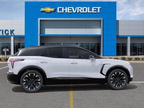 Polar White Tricoat 2026 Chevrolet Blazer EV AWD RS