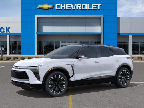 Polar White Tricoat 2026 Chevrolet Blazer EV AWD RS