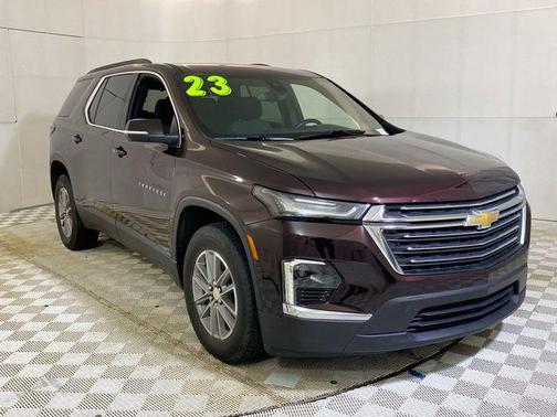 Black Cherry Metallic 2023 Chevrolet Traverse LT Cloth