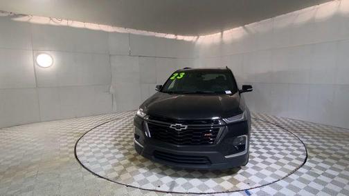 Mosaic Black Metallic 2023 Chevrolet Traverse RS