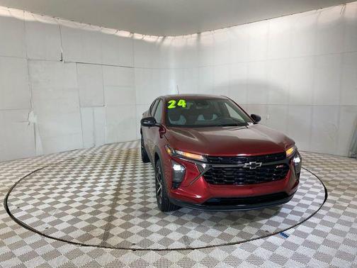 Crimson Metallic 2024 Chevrolet Trax FWD 1RS