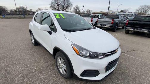 Summit White 2021 Chevrolet Trax LS
