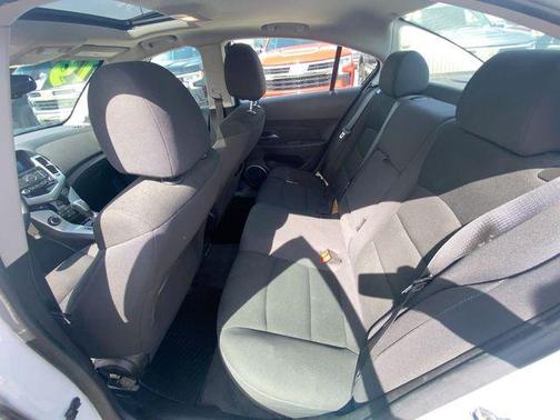 Summit White 2016 Chevrolet Cruze Limited 1LT