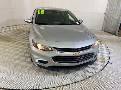 Silver Ice Metallic 2018 Chevrolet Malibu Hybrid Base
