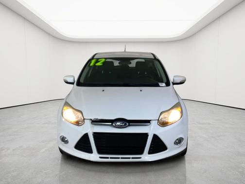 Oxford White 2012 Ford Focus SEL