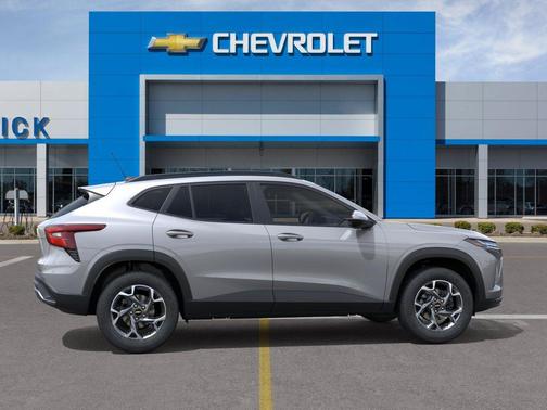 Sterling Gray Metallic 2026 Chevrolet Trax LT