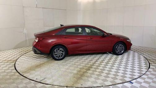 Ultimate Red 2024 Hyundai ELANTRA SEL