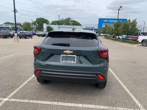 2025 Chevrolet Trax LS