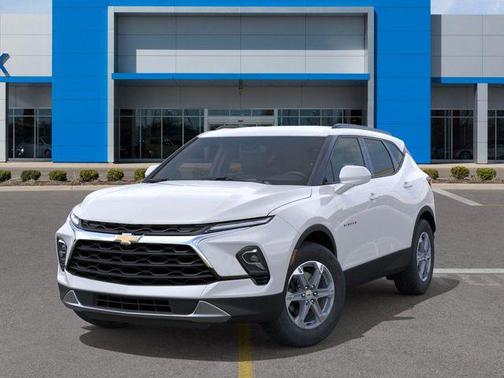 Summit White 2026 Chevrolet Blazer 2LT